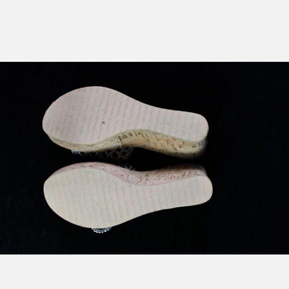 Yellow Box Silver Braid Platform Cork Wedge Size 6. - Picture 10 of 10